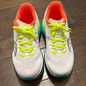 Saucony Endorphin Trainer